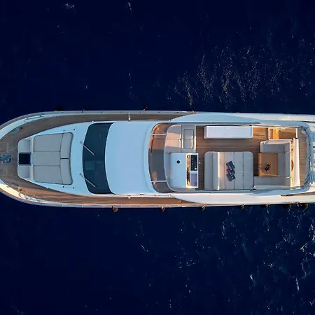 Botel Essoess Boat - Five Star - Exclusive Use *