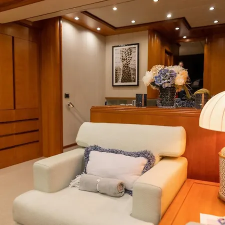Essoess Boat - Five Star - Exclusive Use Palma de Mallorca